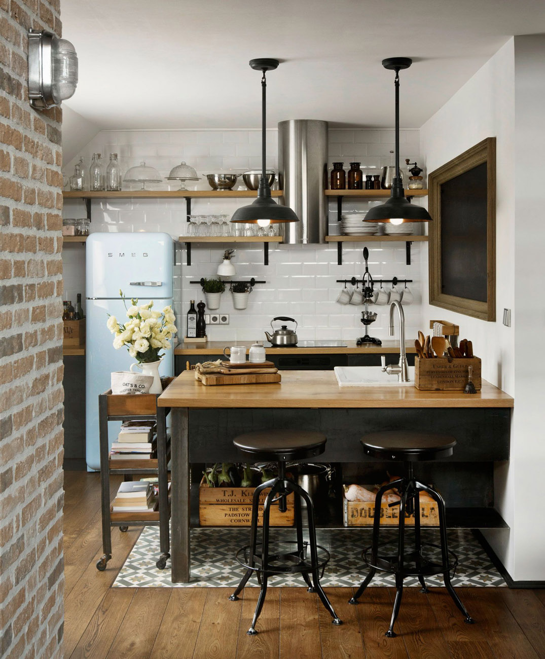 Дизайн квартиры в стиле лофт: кухня студио