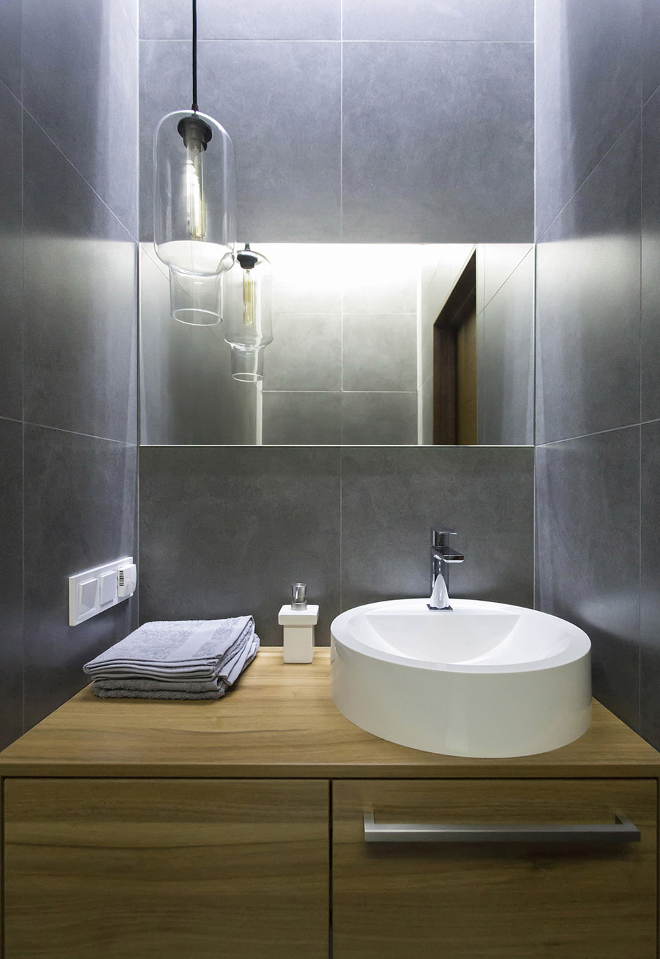 Интерьер ванной комнаты, стиль минимализм, Lugerin Architects