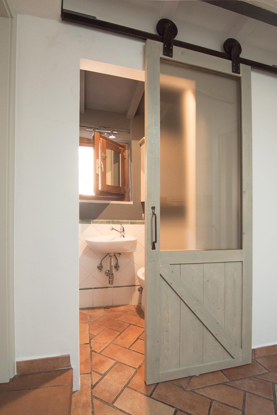 Ванна-кімната в індустриальному стилі 