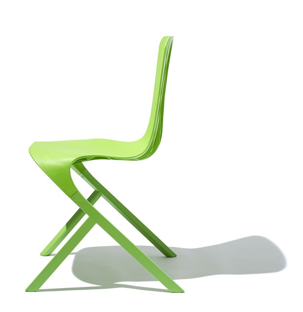 Оригинальная мебель: пластиковые стулья Skin