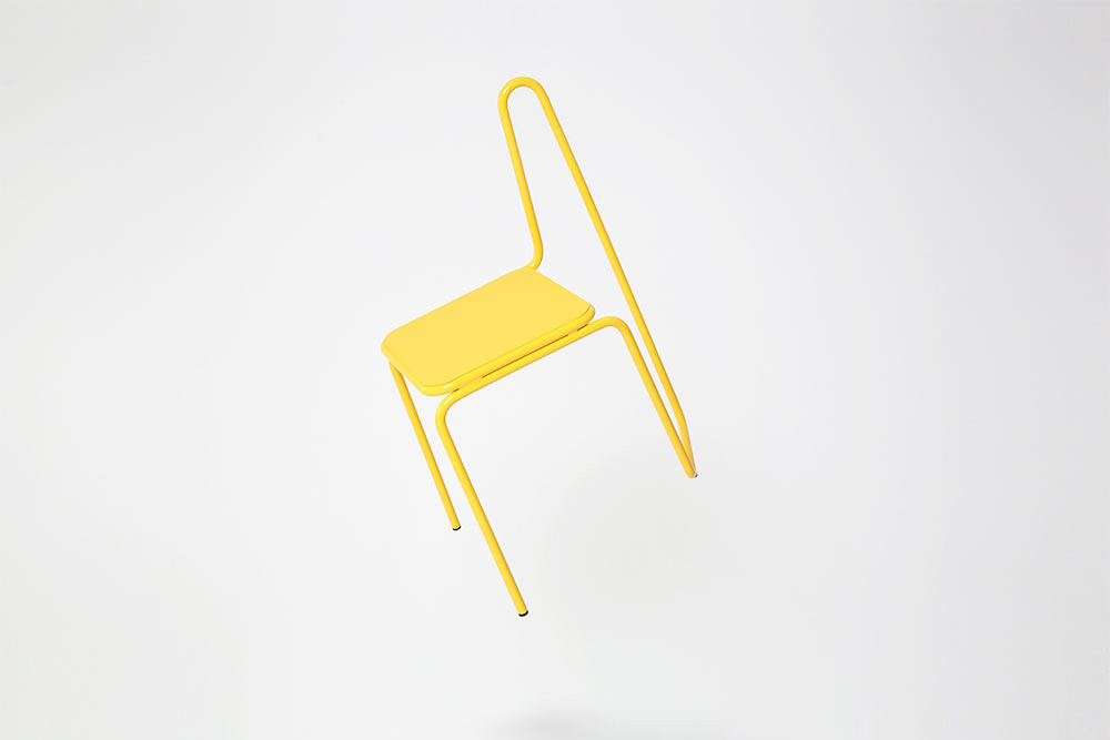 Металлический стул желтого цвета One Liner, фото