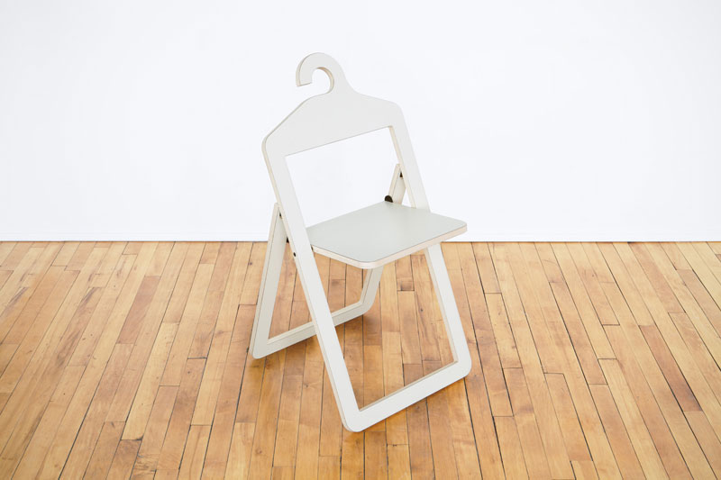 Білий розкладний стілець, фото