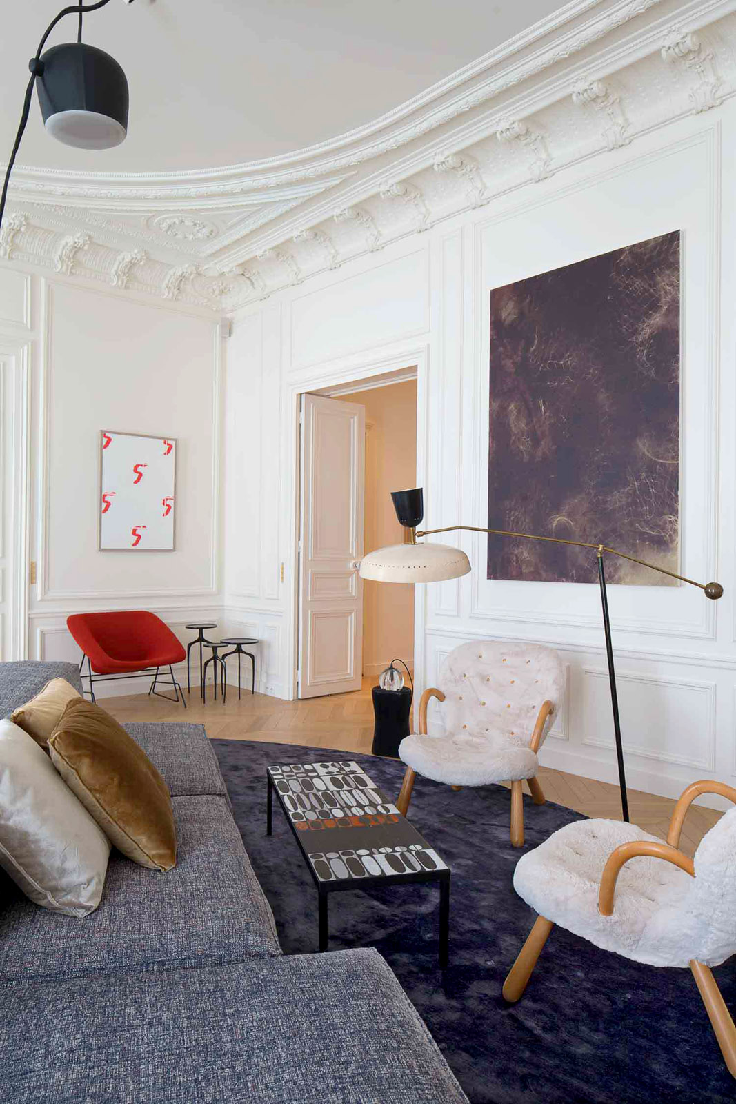 Дизайн интерьера гостиной в квартире в Париже, фото