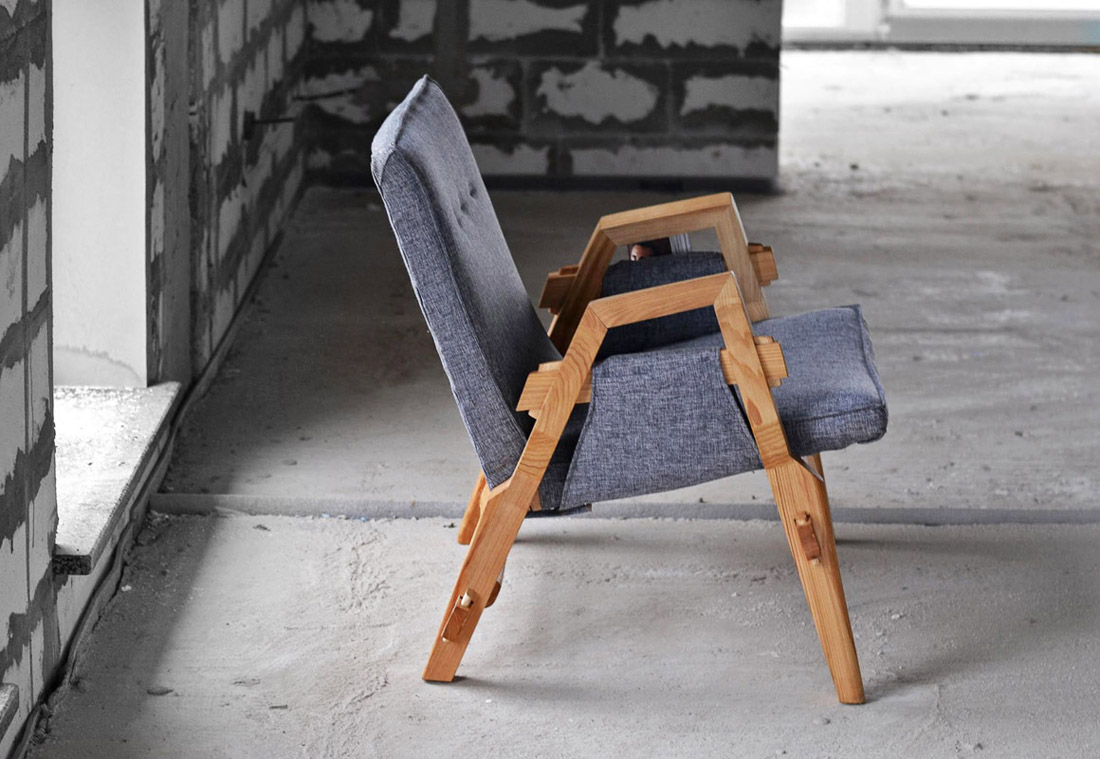 Удобное деревянное кресло. Украинский дизайн, фото